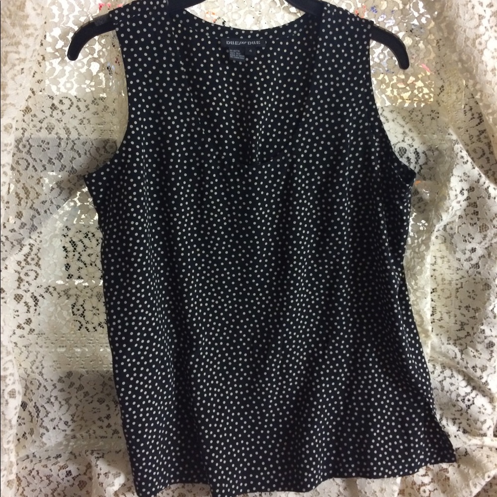 Due per due dressy tank